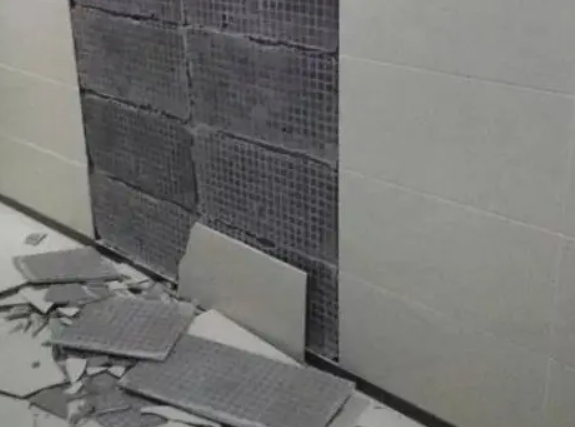 金山屯瓷砖空鼓维修公司分享下金山屯墙砖松动维修的知识